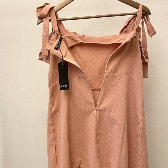 Nasty Gal NWT 10 Can’t Tie My Love Ruffle Mini Dress In Rose Cute Party Barbie - Picture 5 of 9